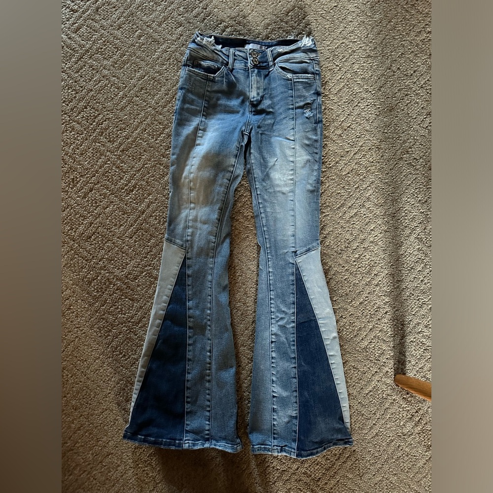 Vervet Flares size 26